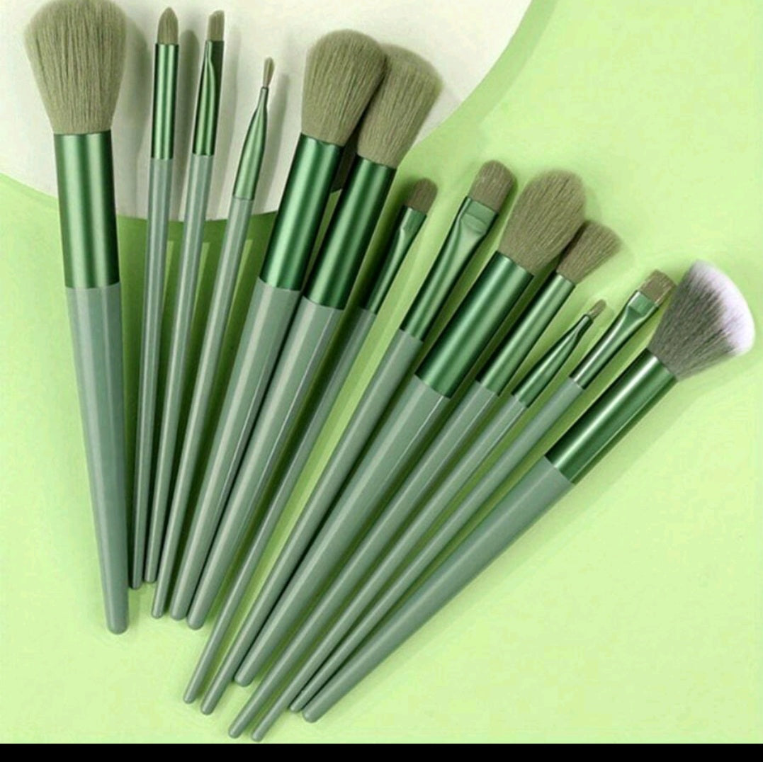 Lot Pinceaux maquillage - Tatieonline